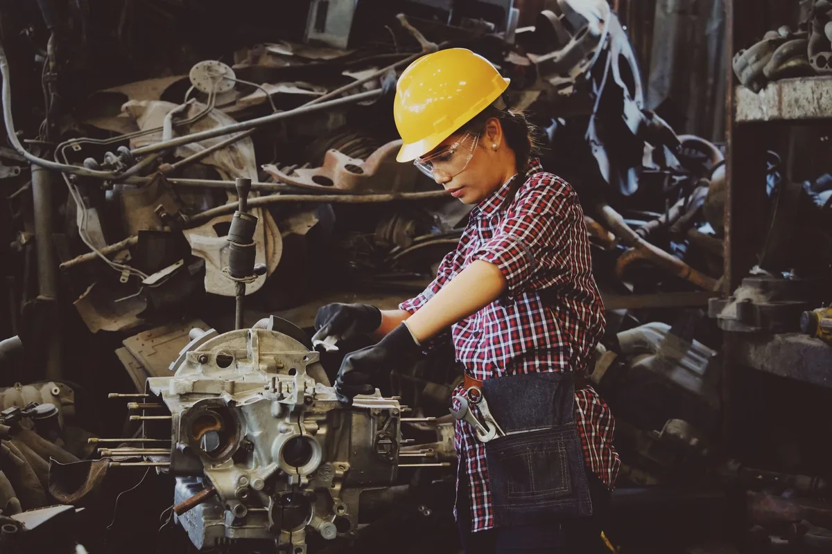 lowongan teknik mesin fresh graduate