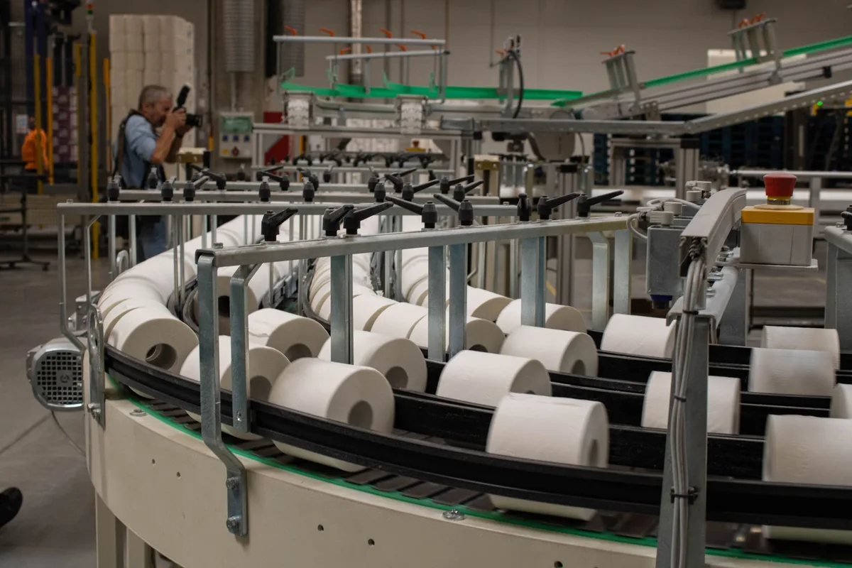 roller skat industrial roller conveyor system